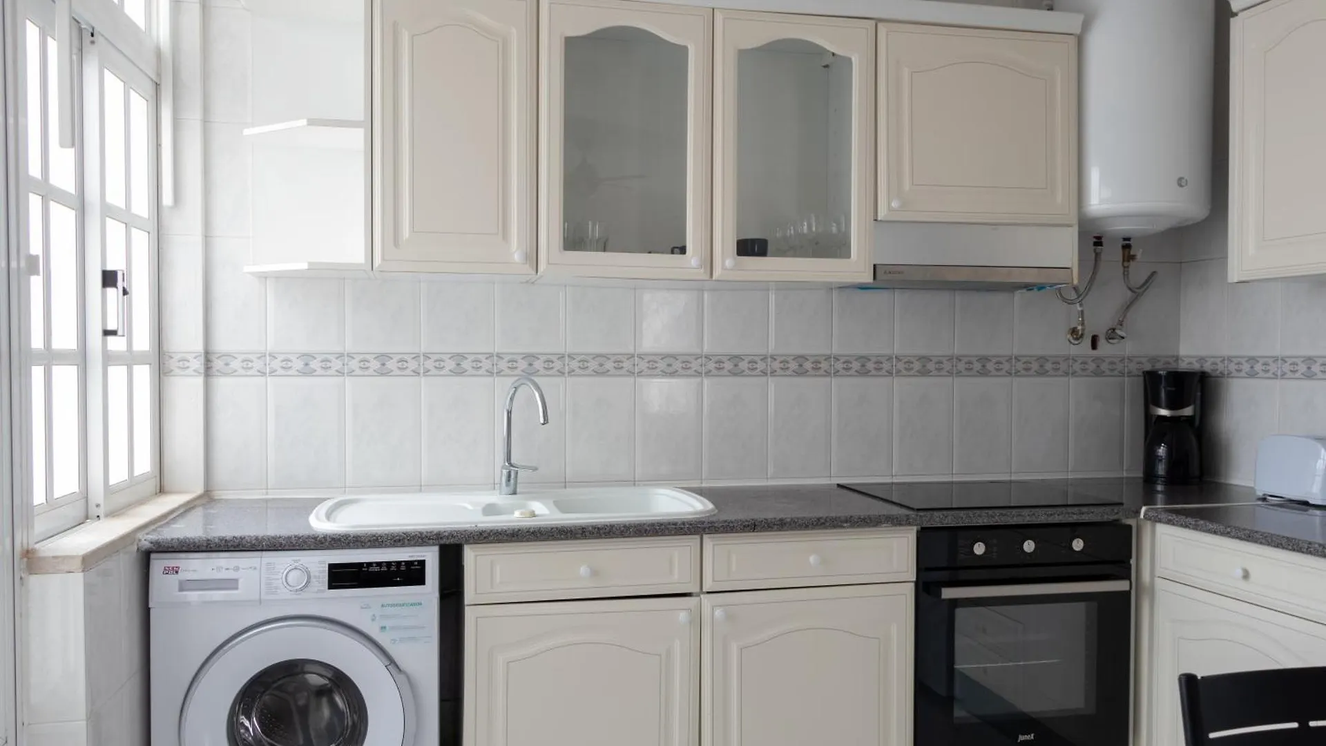 Blife Martinya House - Private Rooms And Apartments Olhão 0*,  Portekiz