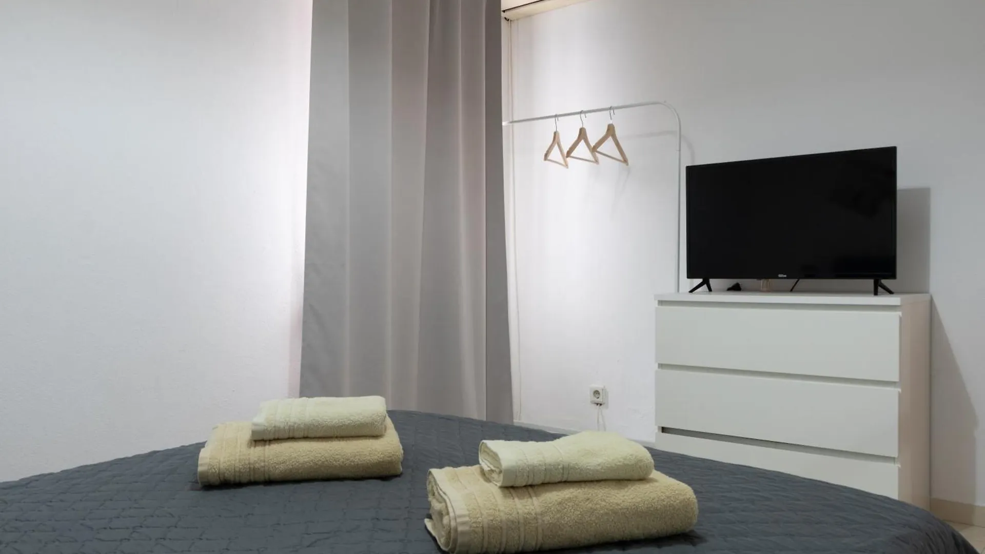 Blife Martinya House - Private Rooms And Apartments Olhão Pansiyon