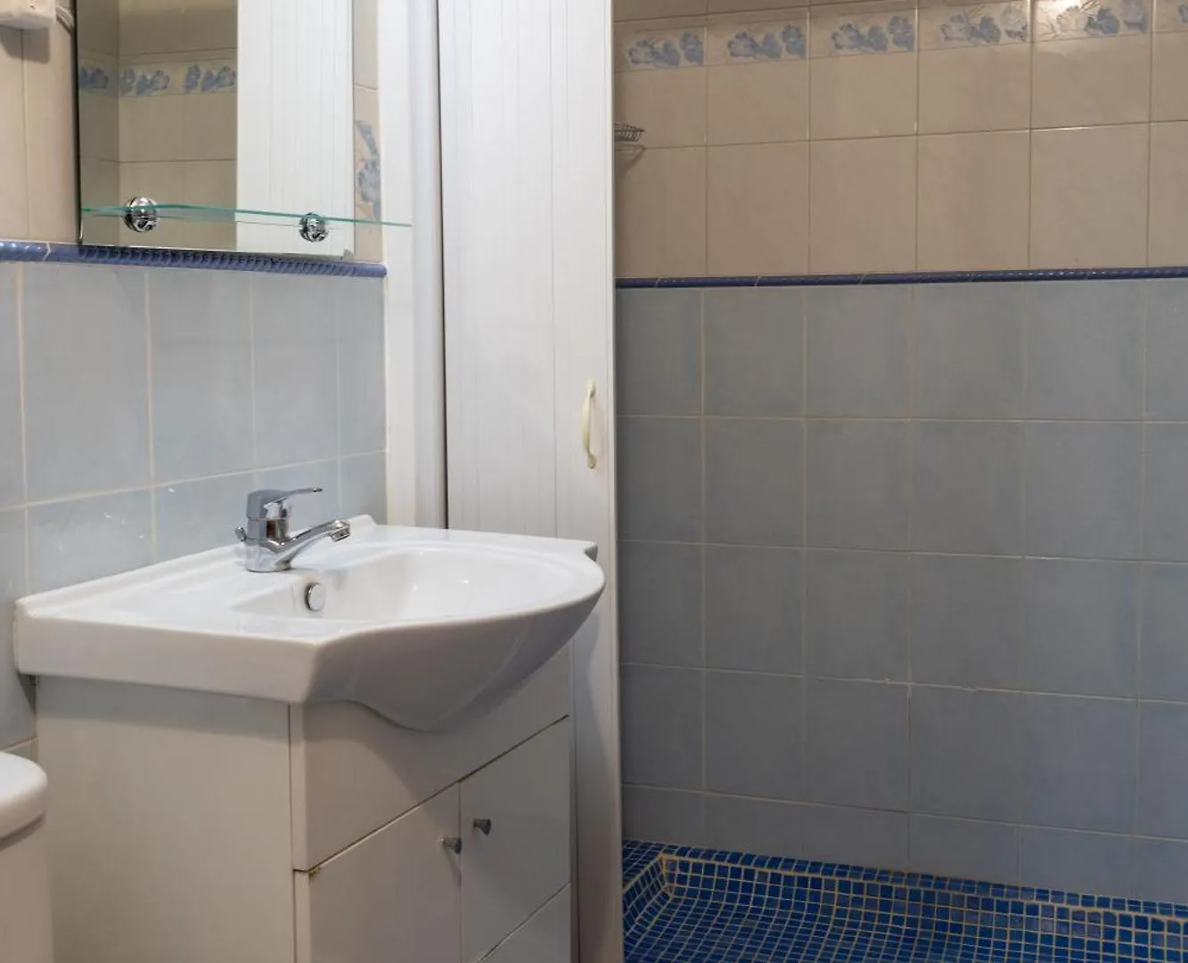Blife Martinya House - Private Rooms And Apartments Olhão 0*,  Portekiz
